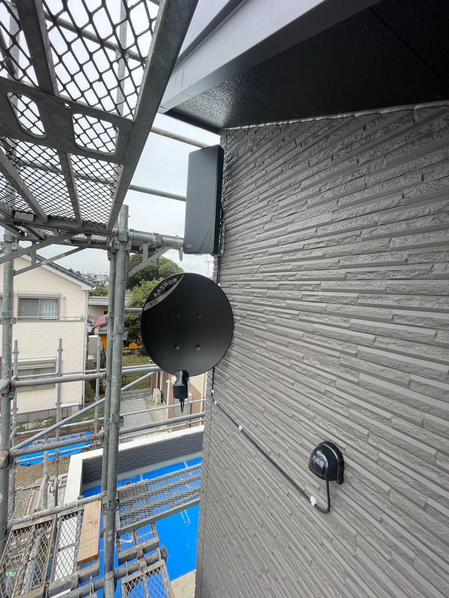 埼玉県新座市｜アンテナ工事（デザイン＋BSCS）