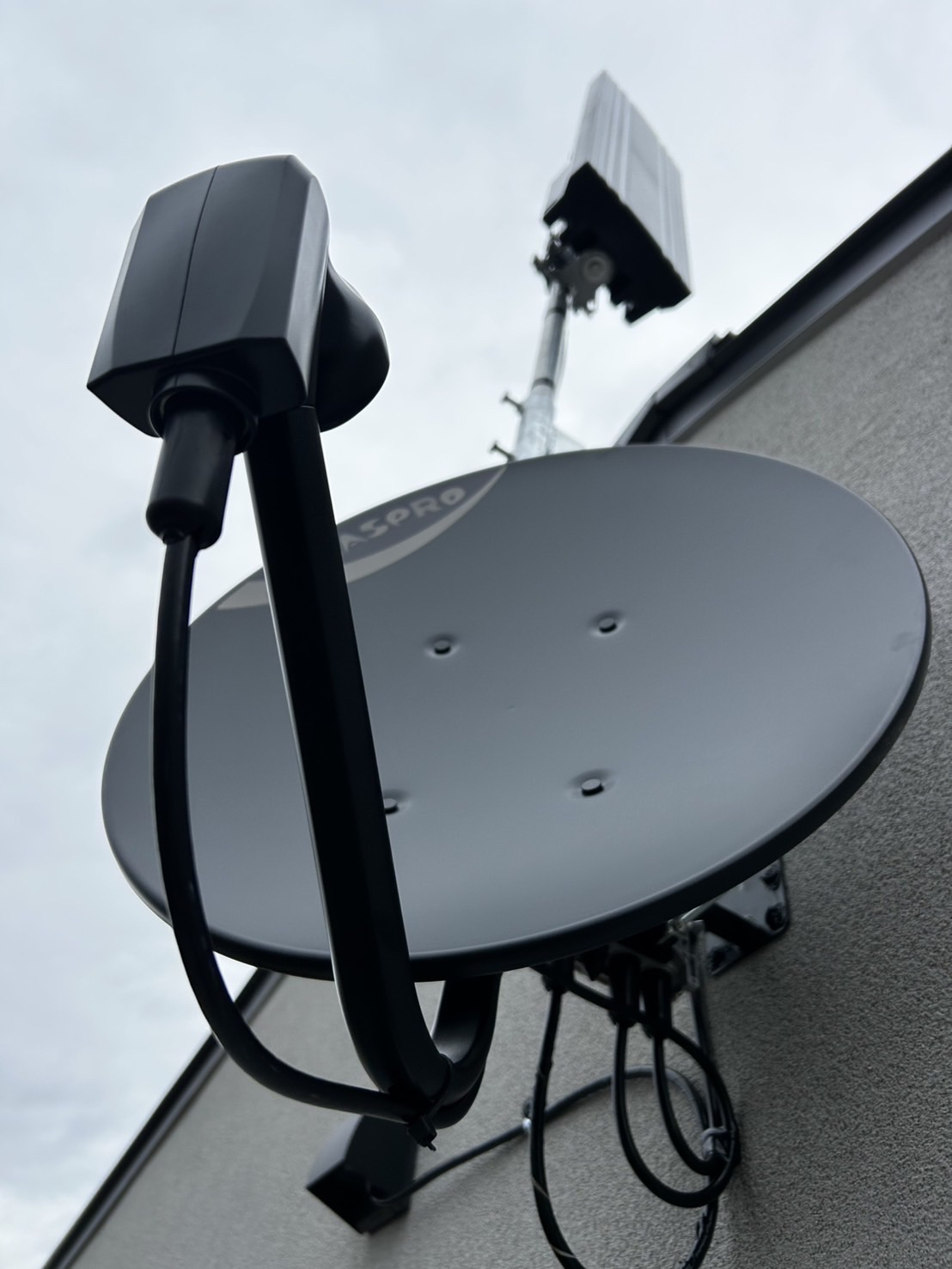 埼玉県鴻巣市｜アンテナ工事（デザイン＋BSCS）