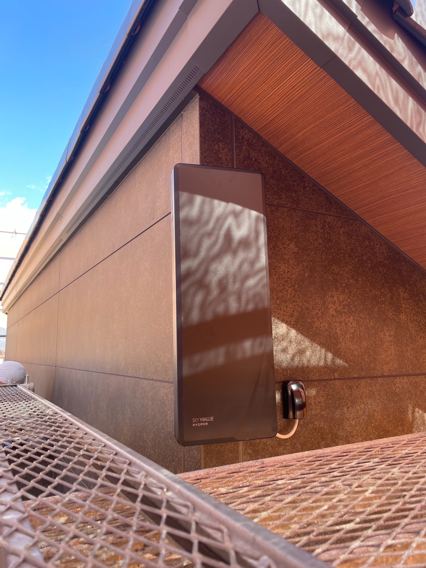 埼玉県久喜市｜アンテナ工事（デザイン）