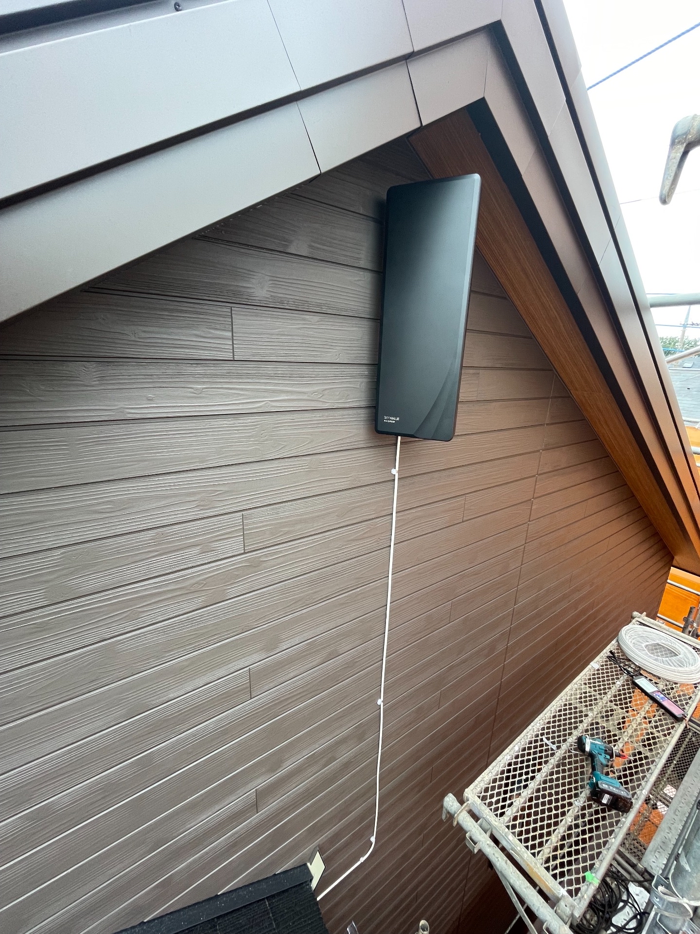 埼玉県新座市｜アンテナ工事（デザイン）