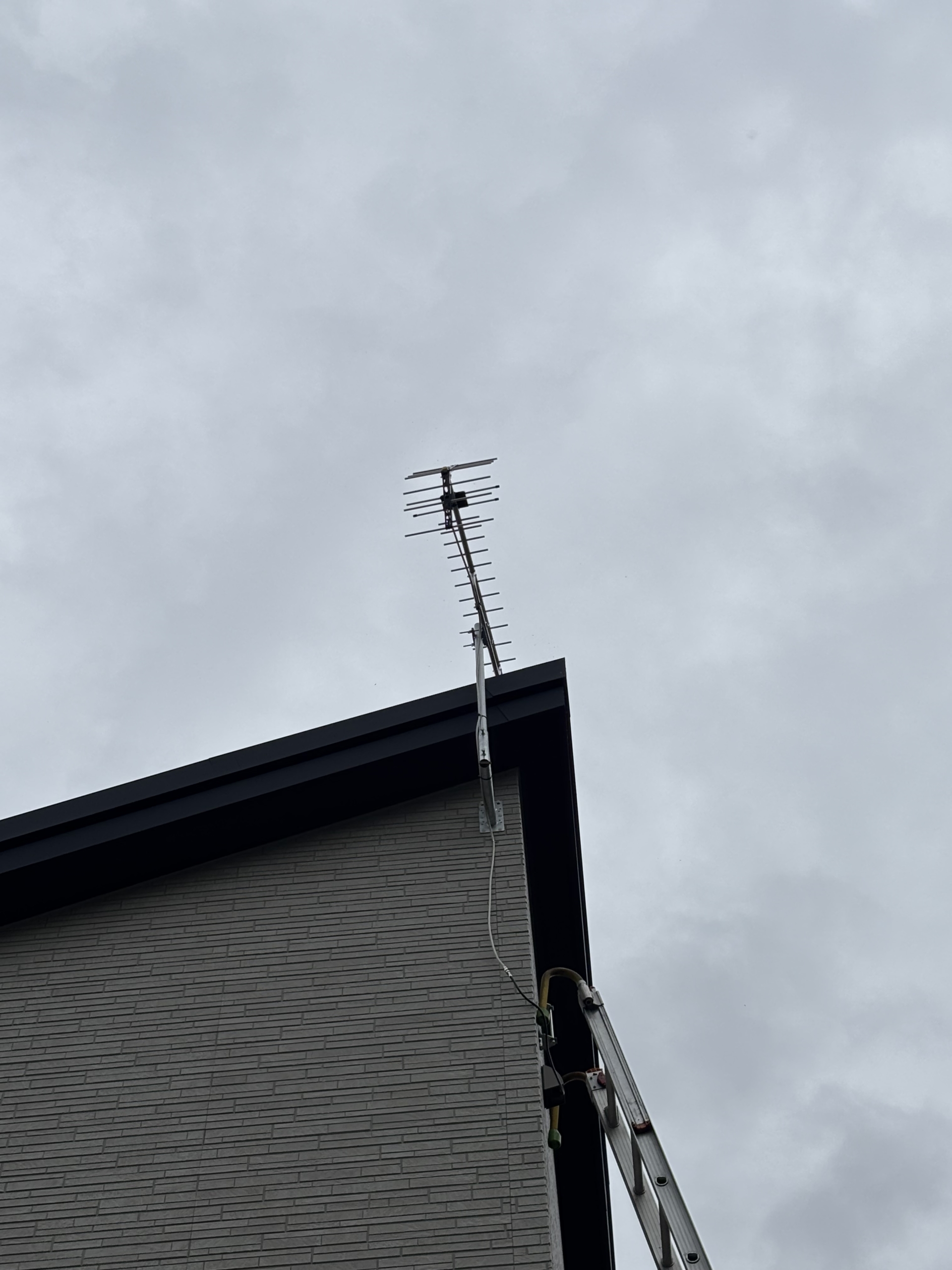 東京都東久留米市縦棒アンテナ工事（八木式）