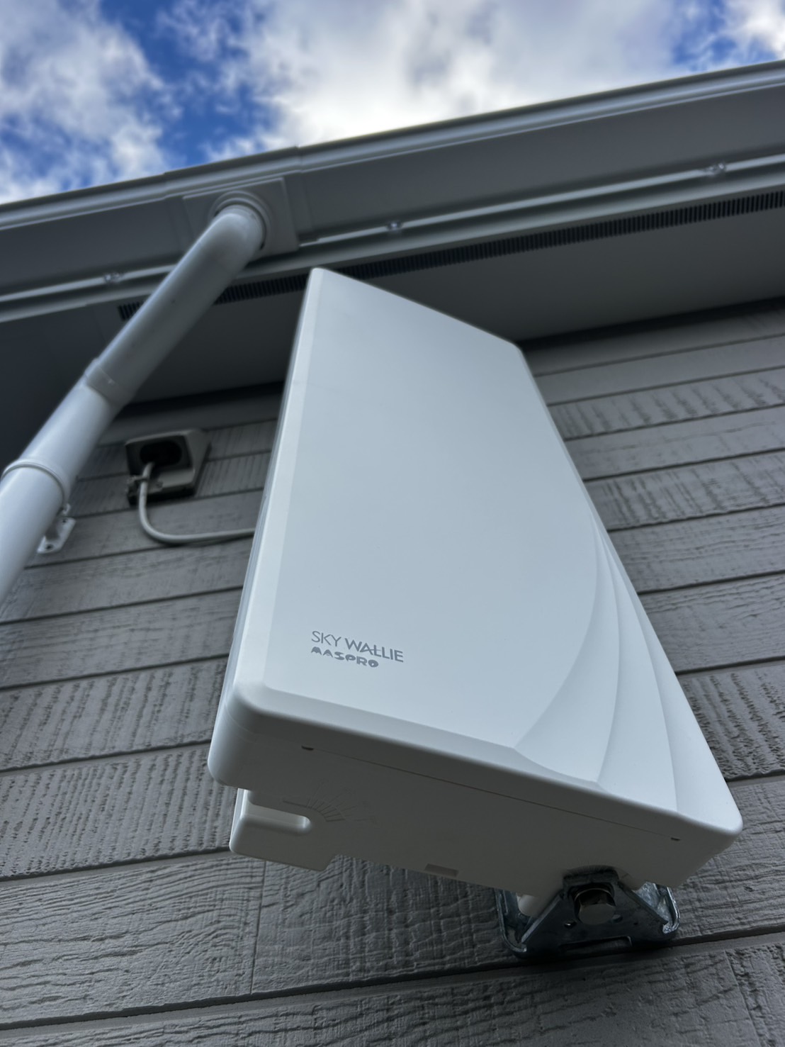 茨城県水戸市｜アンテナ工事（デザイン）