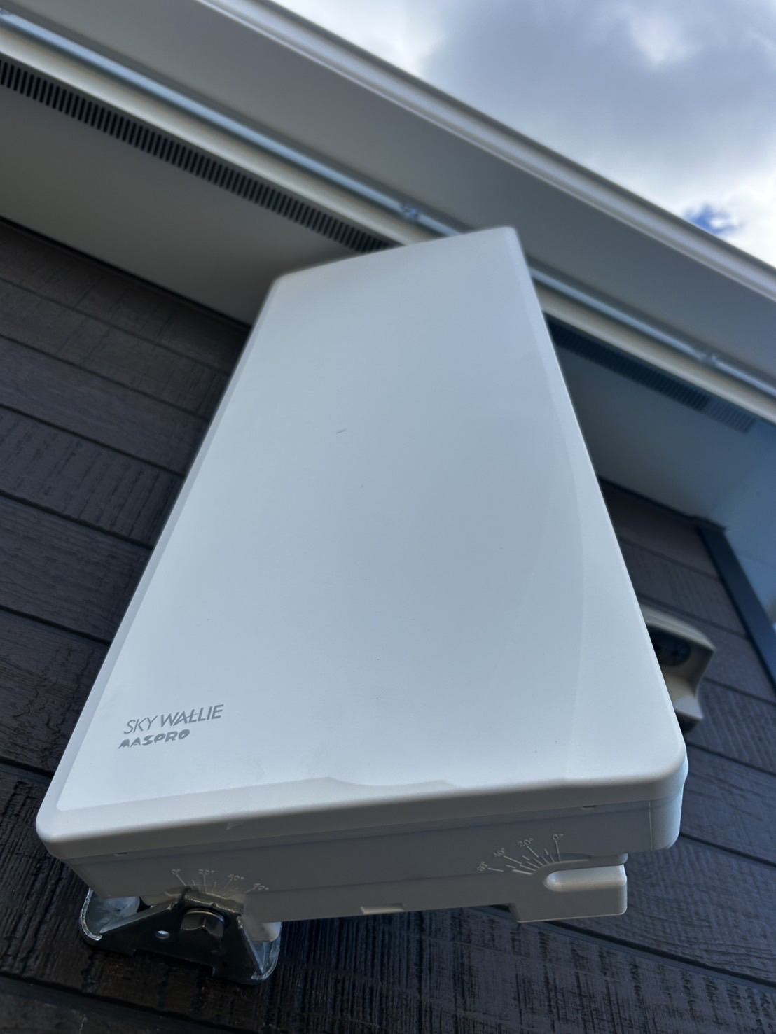 茨城県水戸市｜アンテナ工事（デザイン）