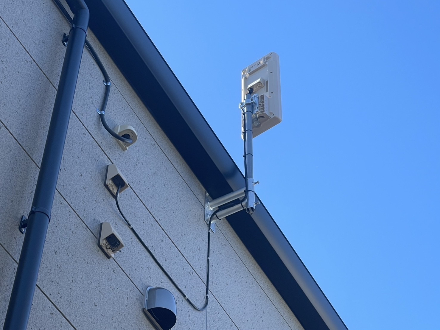 群馬県伊勢崎市｜アンテナ工事（デザイン）