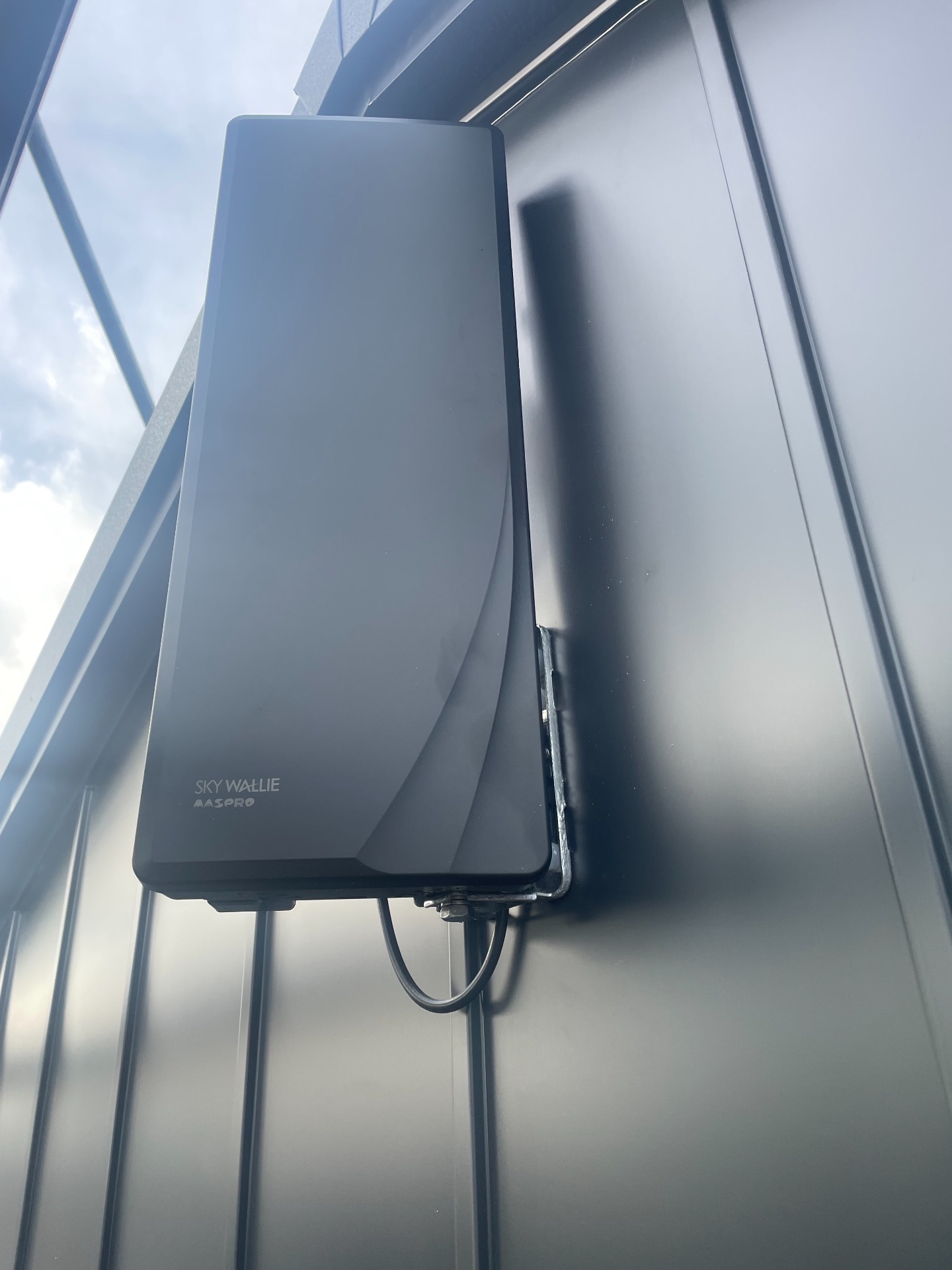 埼玉県新座市｜アンテナ工事（デザイン）