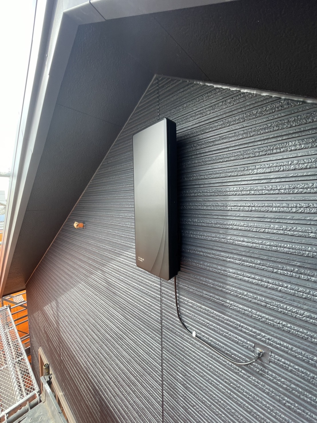 埼玉県越谷市｜アンテナ工事（デザイン）