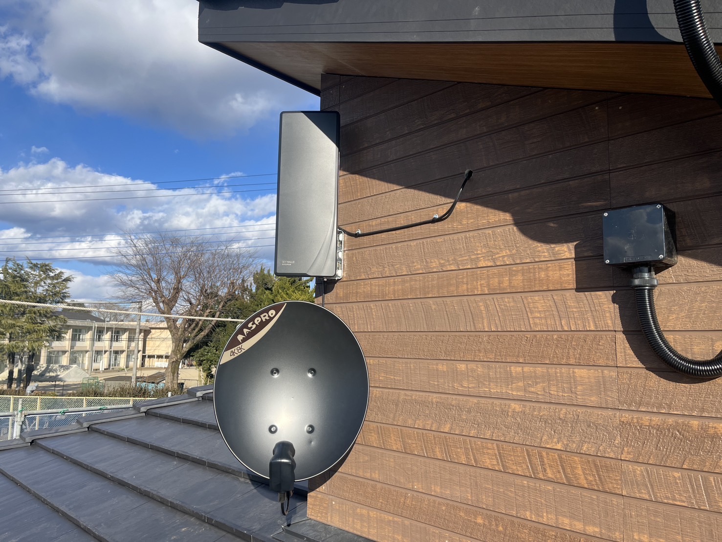 茨城県水戸市｜アンテナ工事（デザイン＋BS CS）