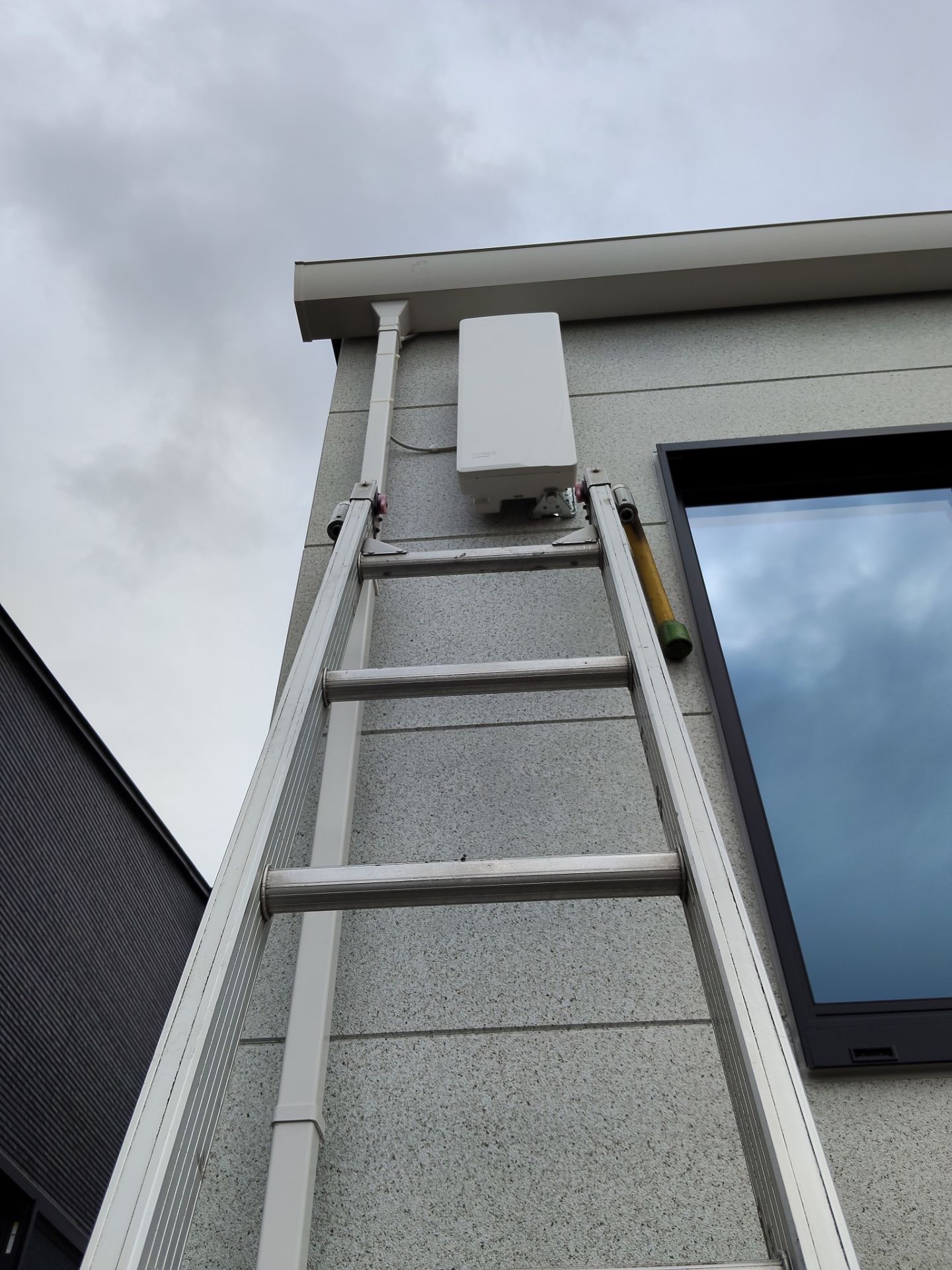 千葉県千葉市花見川区｜アンテナ工事（デザイン）